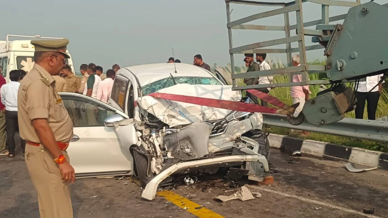 3 tennis players killed, 3 injured after car rams truck on Purvanchal Expressway