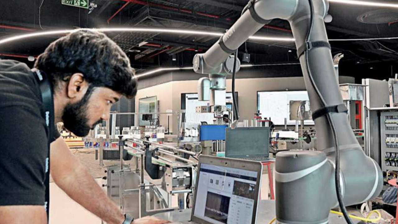 Who says AI's killing services! An opportunity to open lakhs of new clients, jobs