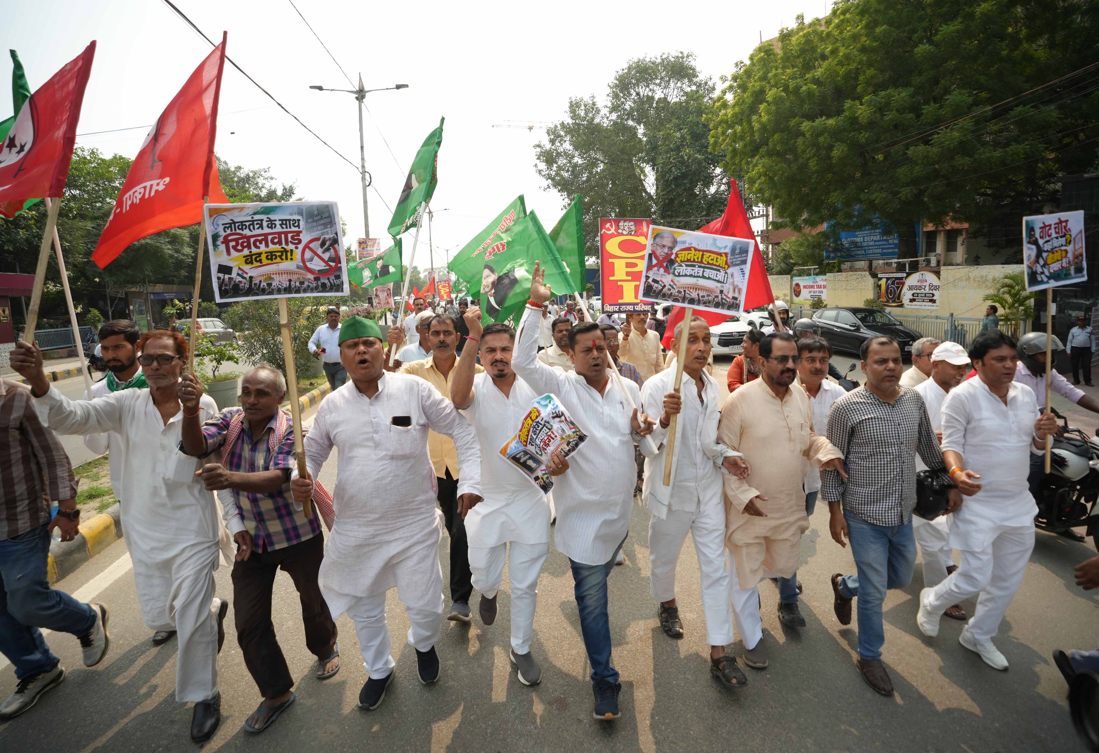 Grand Alliance Stages Statewide Protests Across Bihar Against Election Commission Roll Revision