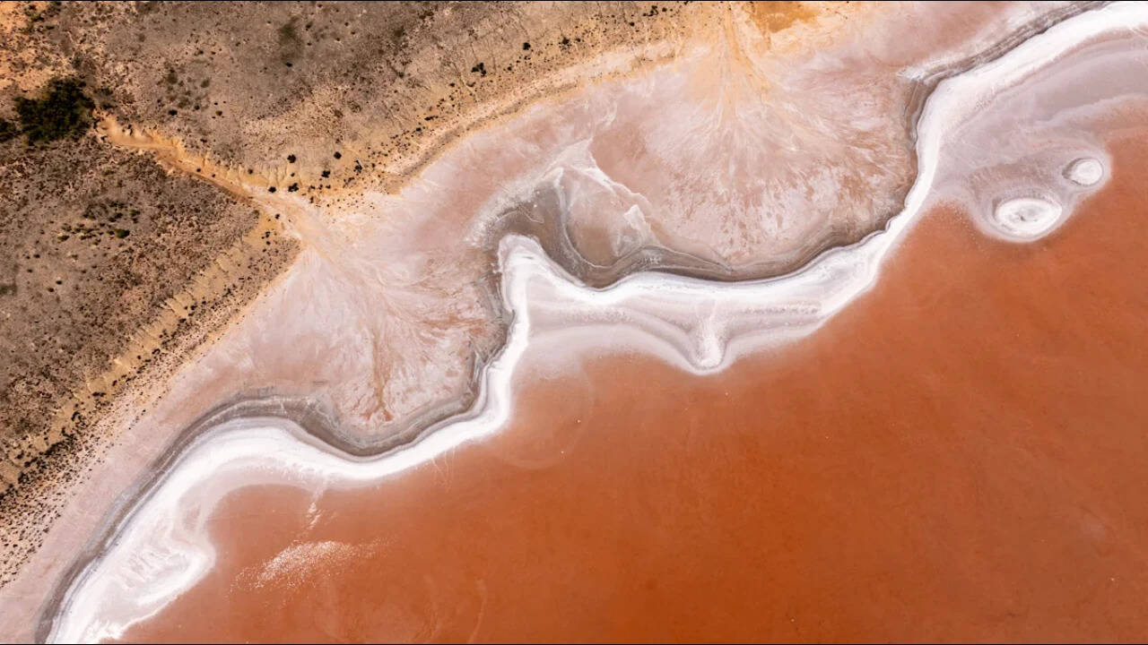 NSW Acquires 74,000 Hectares: Strategic Pink Lake Preservation | Press Glob