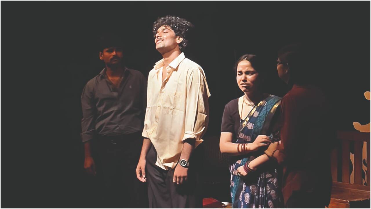 Theatre review: When wisdom begins to look like madness