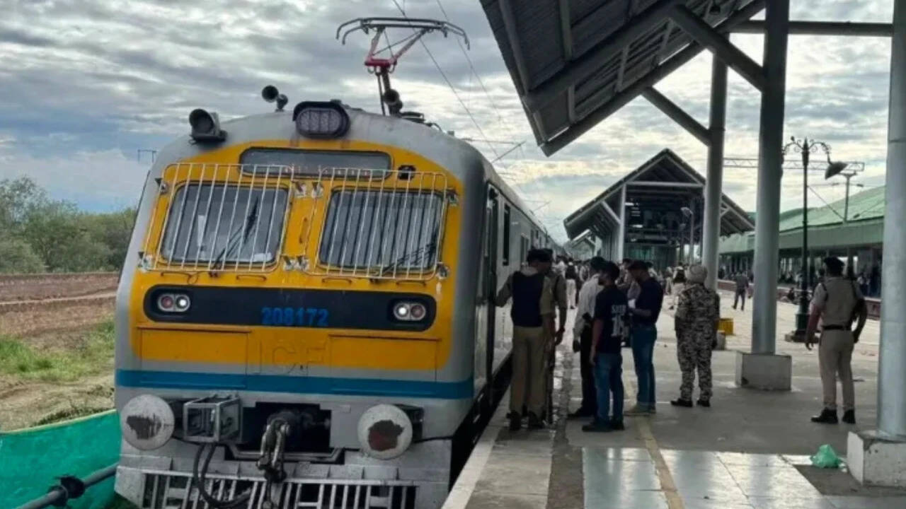 Delhi CJP protest: Railways cancel, reschedule trains; Rajdhani, Shatabdi affected – full list