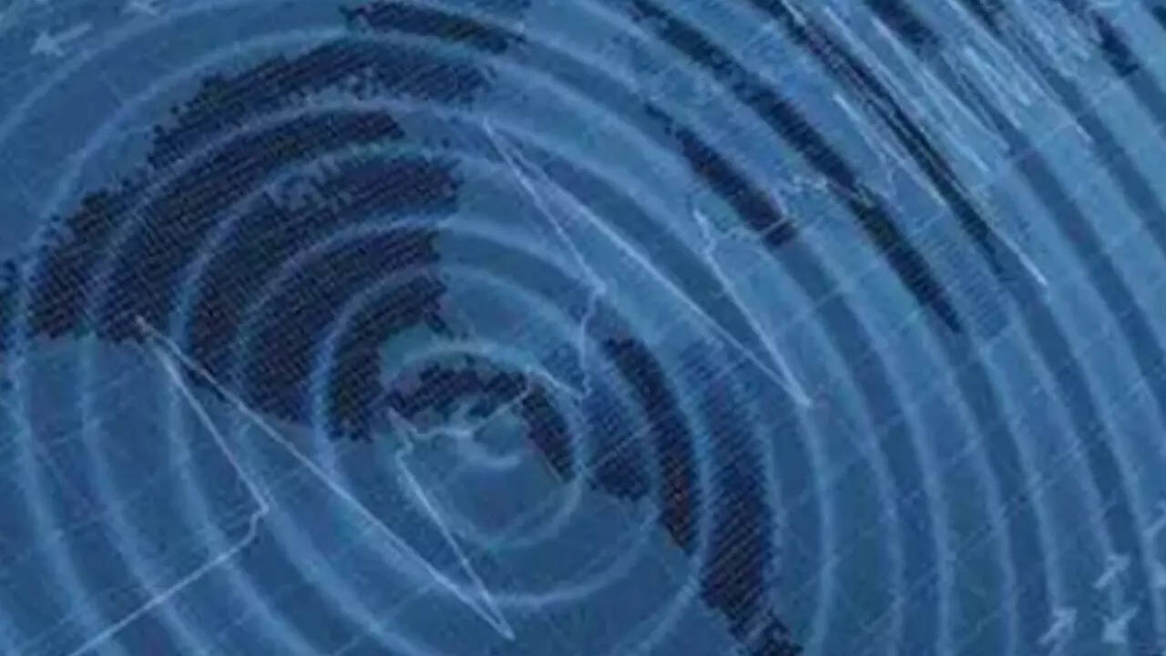 Magnitude 8 earthquake strikes off Panama’s southern coast, tsunami warning issued
