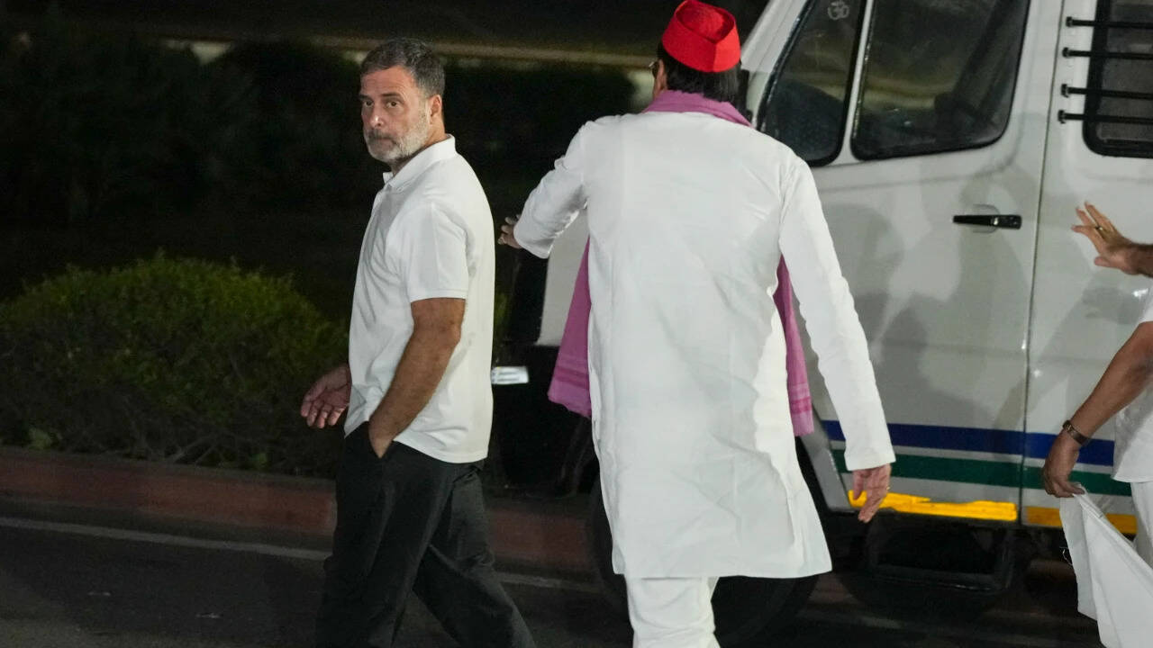 Congress stays away, Left &amp; AAP to join CJP stir against CEC