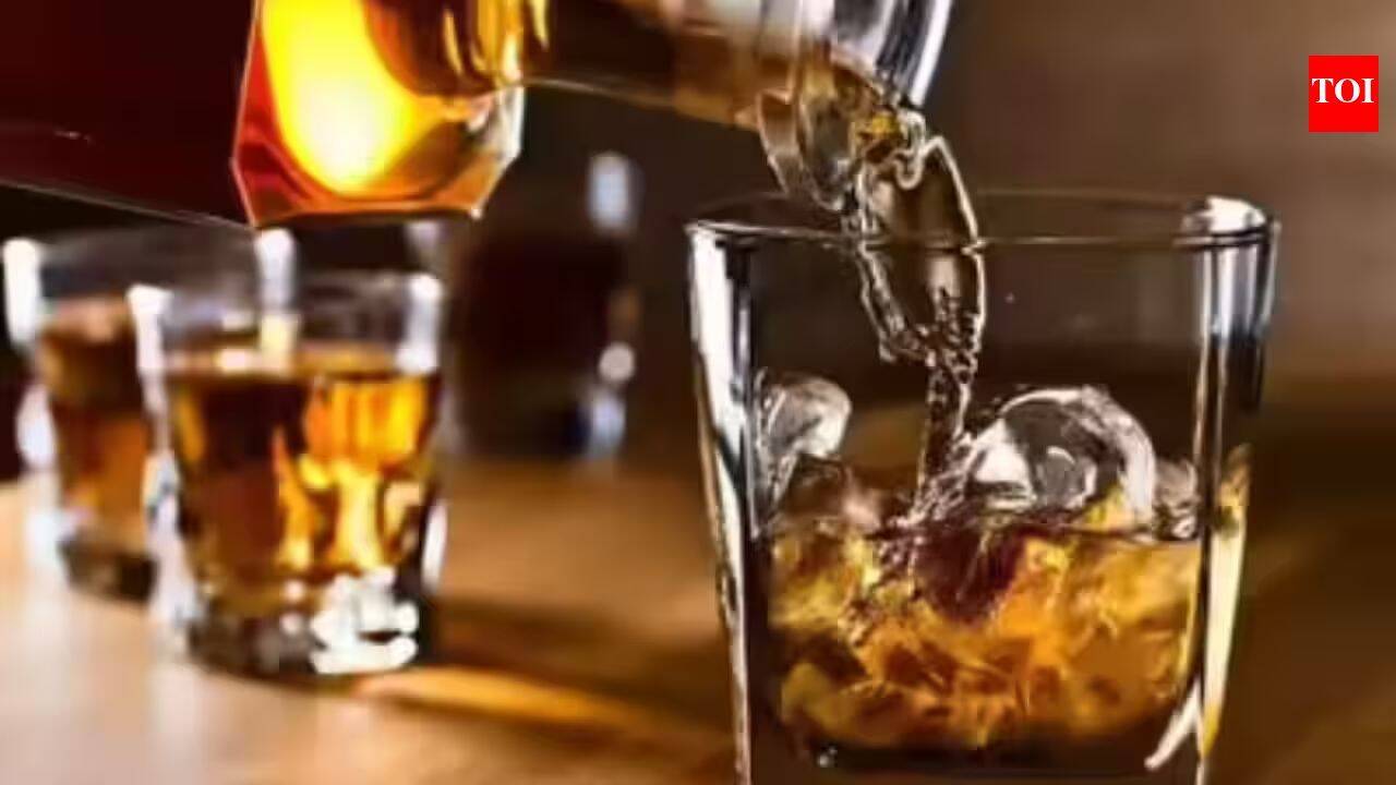Delhi shuts retail liquor stores on October 10 amid Jantar Mantar protest, licensed restaurants and bars to remain open