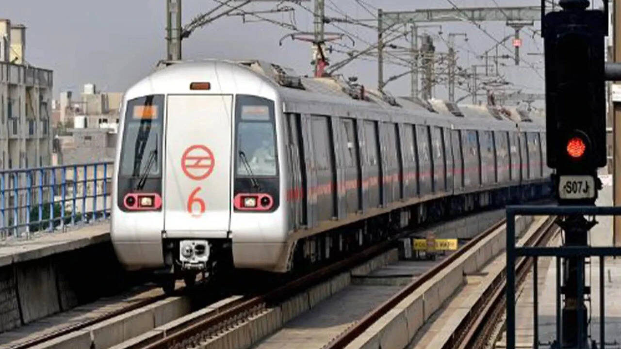 Delhi Metro reopens all station gates after CJP protest restrictions