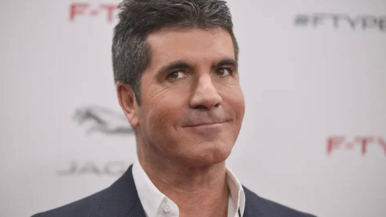 Simon Cowell donated £25,000 to help rescue over 200 dogs from meat farm