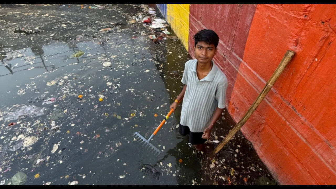 Bittu Tabahi shares a heartbreaking update on Ajnar River as it chokes on garbage again after months of cleaning