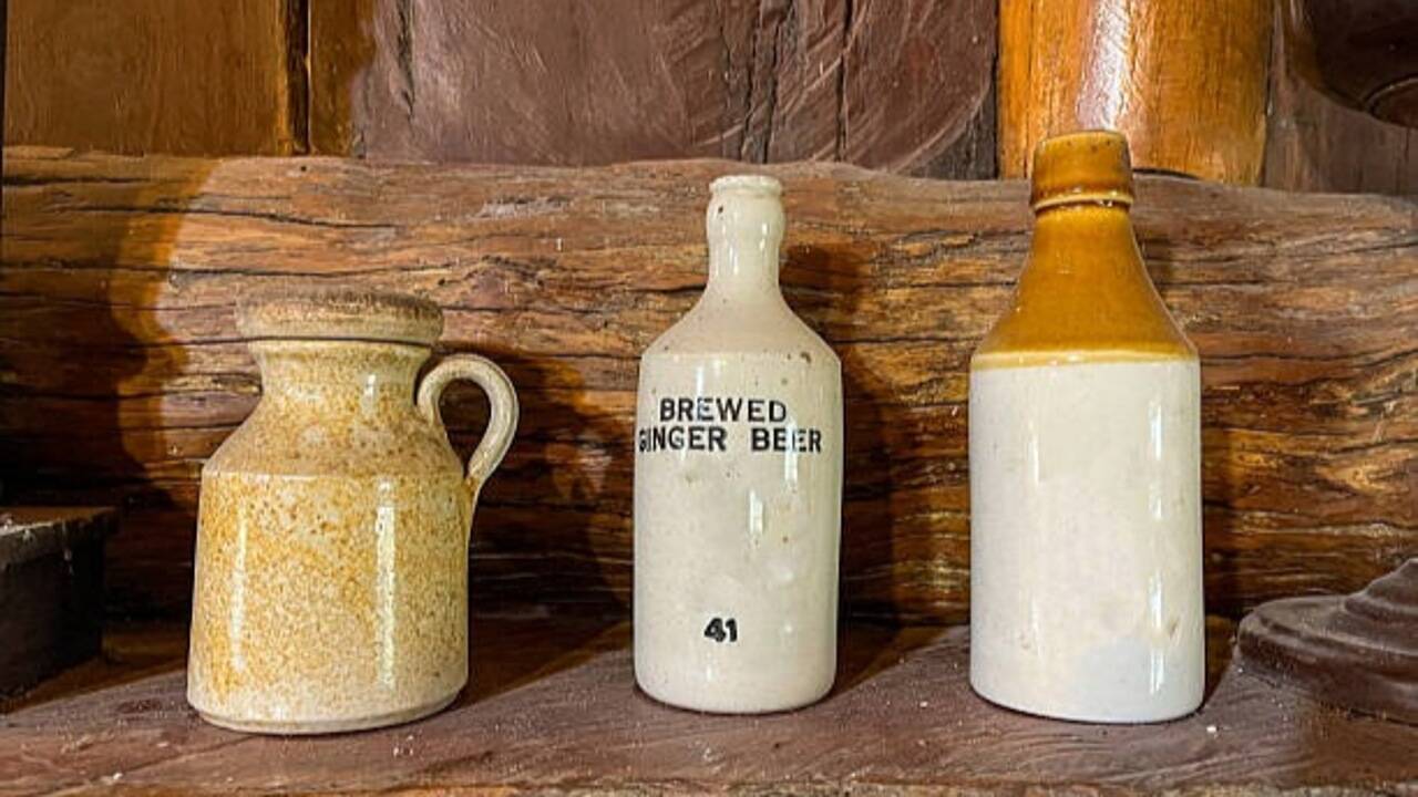 What to do with old glass bottles? 4 easy DIY ideas to turn them into stylish home décor