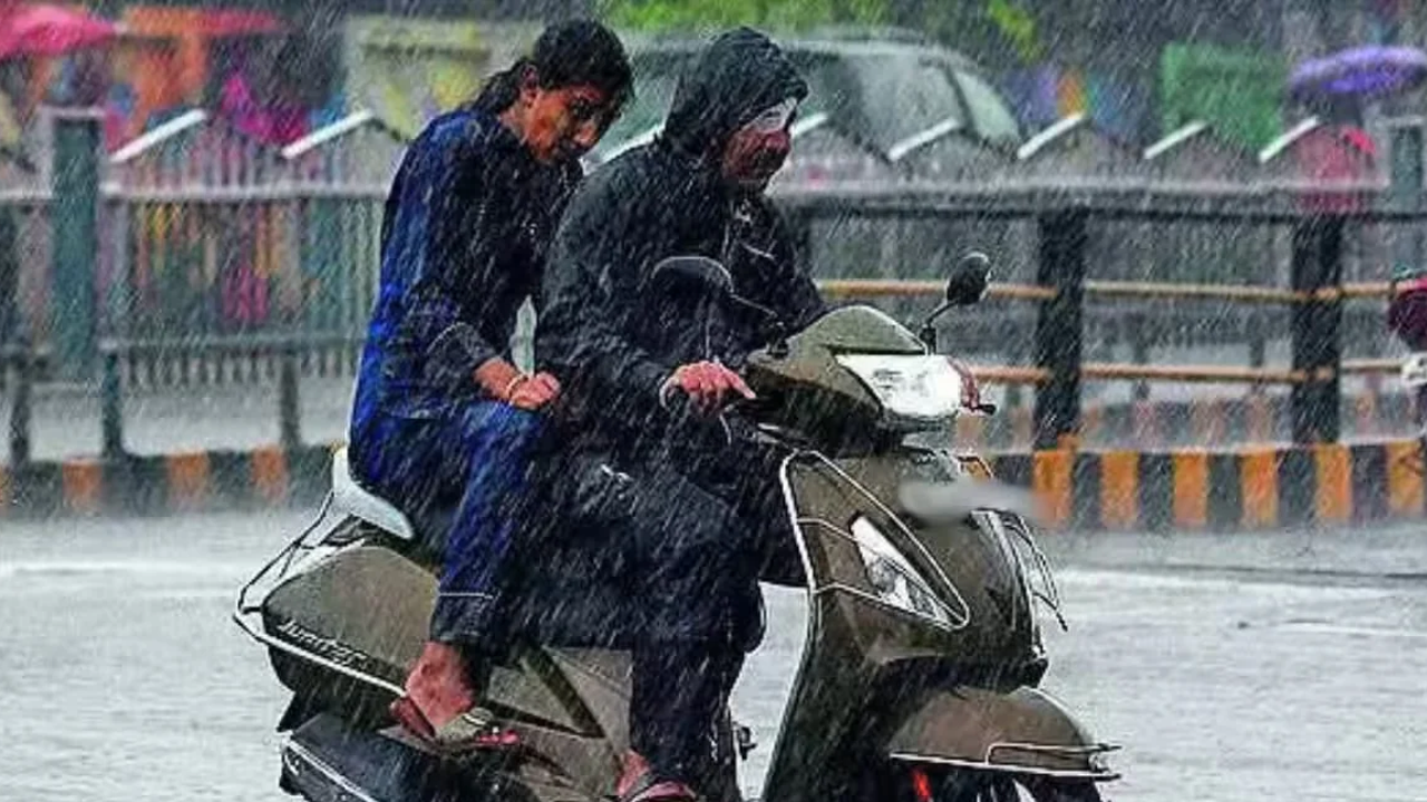 Weather tomorrow: IMD forecasts thunderstorms, lightning across several states; heavy rain in Karnataka, Kerala and Andhra Pradesh, gusty winds up to 60 kmph likely