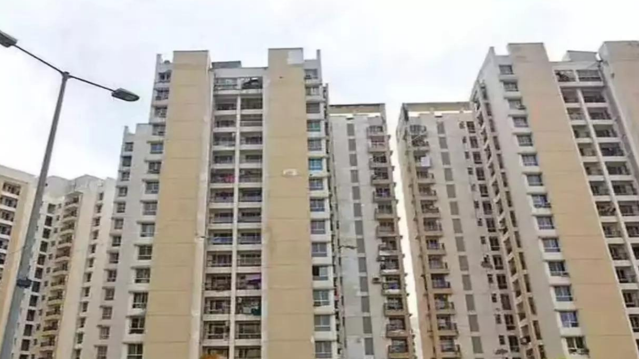 Maharashtra bars document registrations for illegal buildings