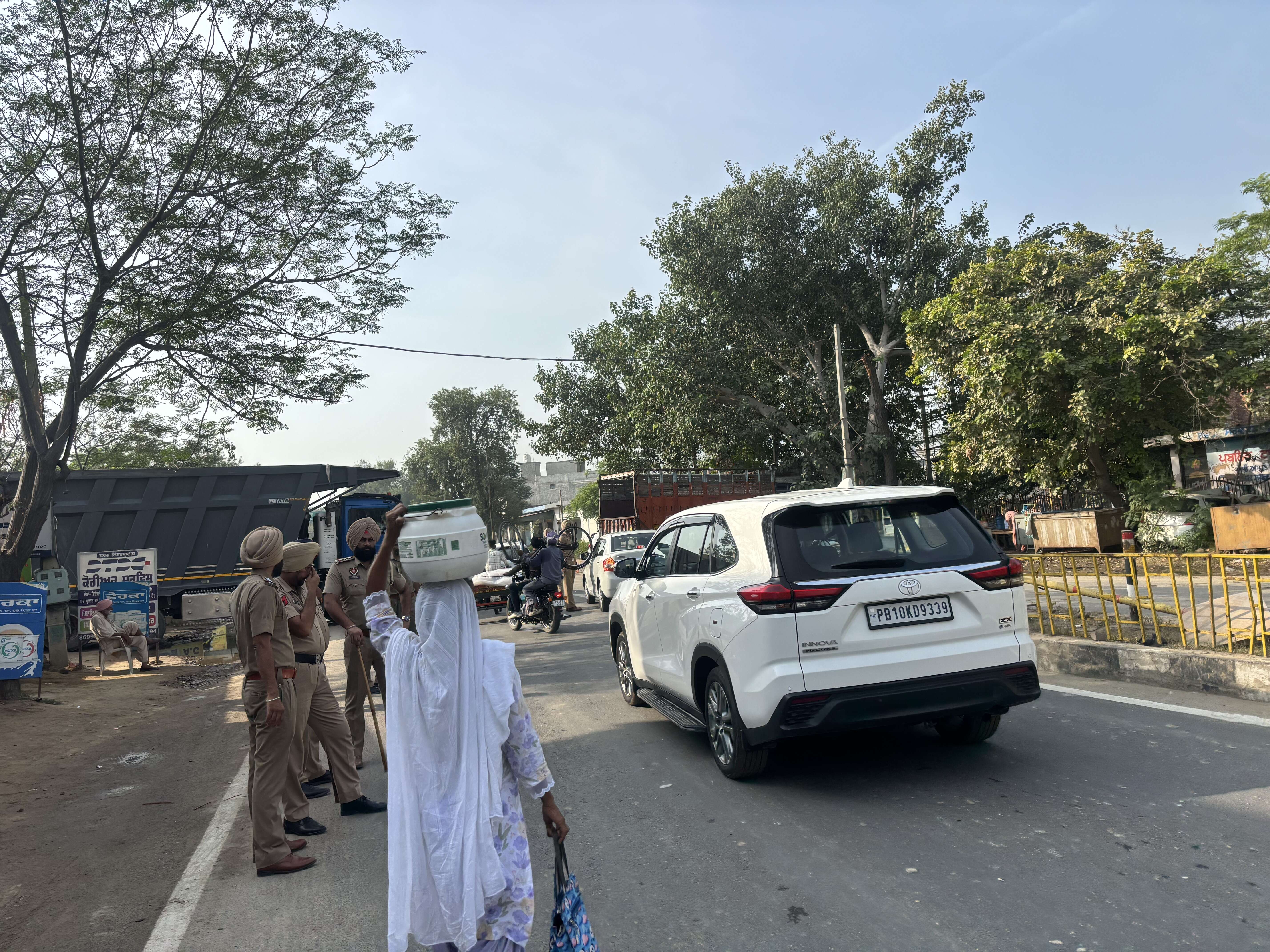 Punjab Paralyzed: Barricades Rise in Mansa After Activist Killing