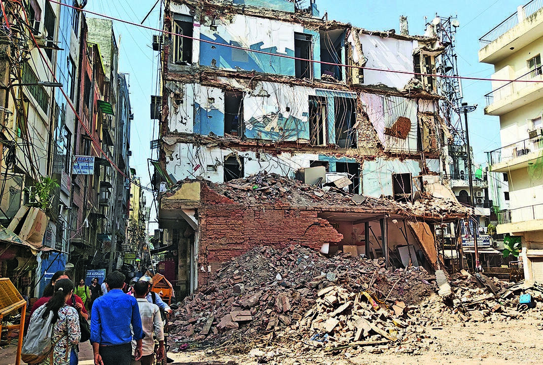 Three Satya Niketan buildings declared unsafe after MCD survey