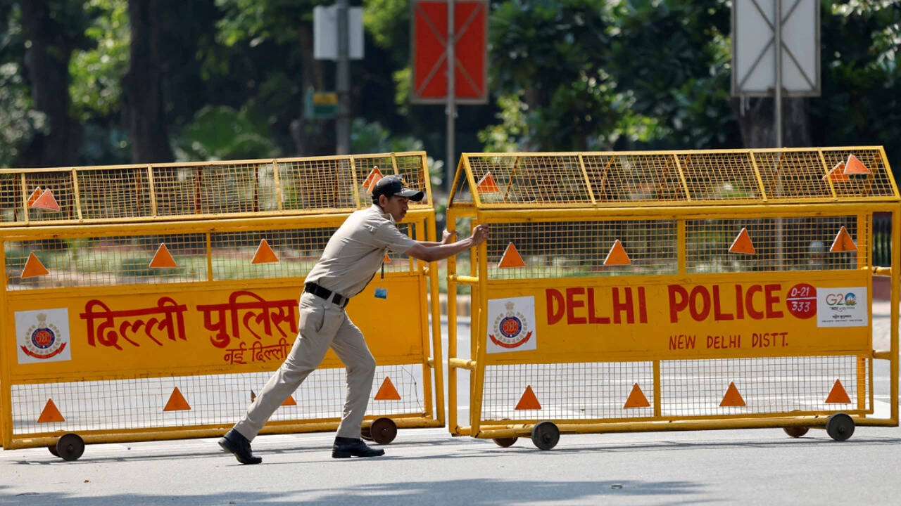 Govt issues clarification on ‘unconditional apology’ in SC over internet shutdown