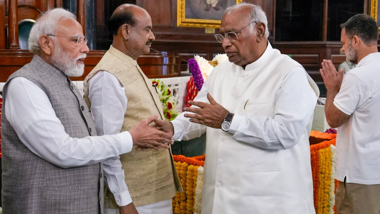 ‘Don’t try to bulldoze another Constitutional Amendment Bill’: Kharge writes to PM Modi
