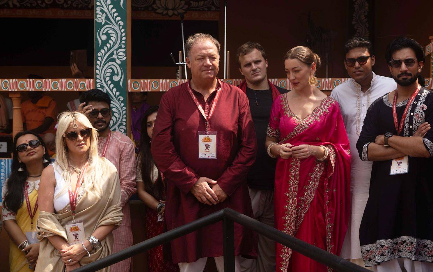 Foreign Visitors Join Kolkata’s Pre‑Puja Rush, Adding Global Flair