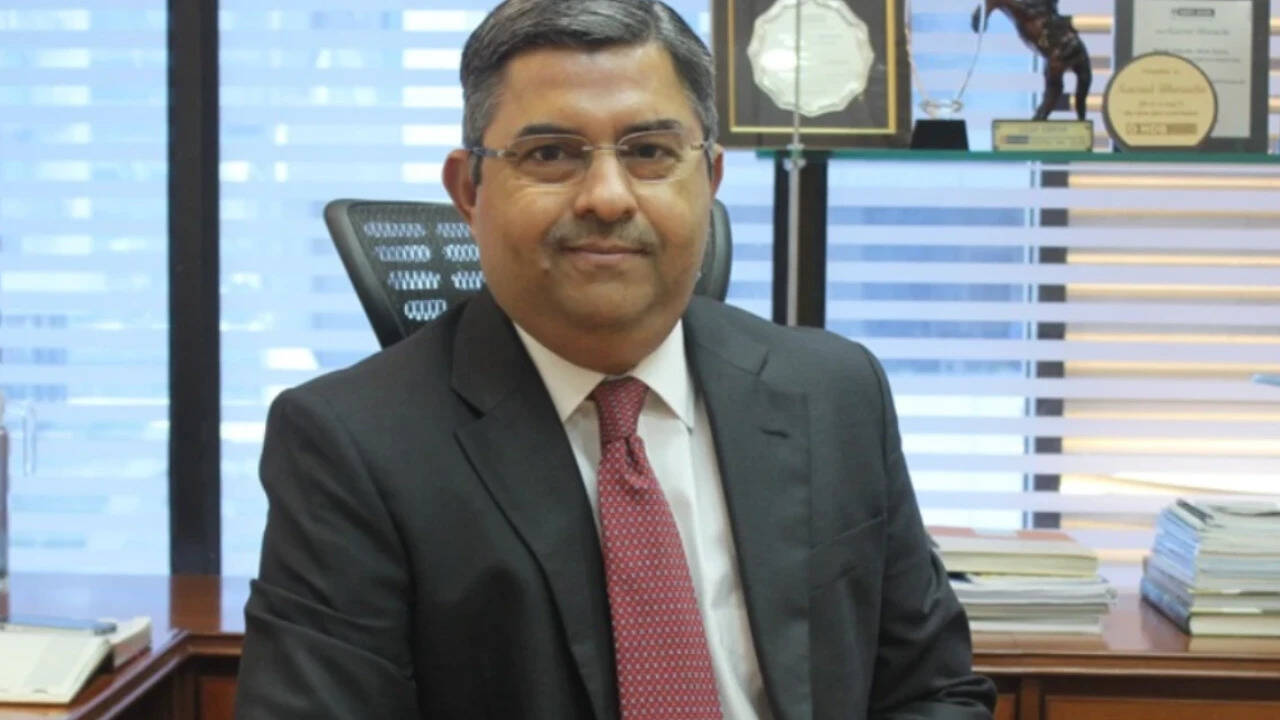 HDFC deputy MD Kaizad Bharucha announces exit ahead of Anup Bagchi's takeover as CEO