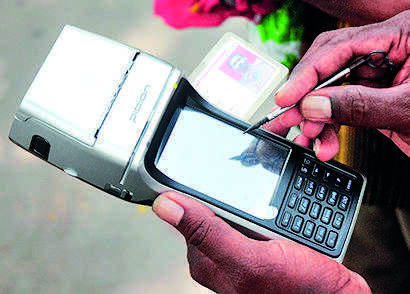 Mumbai Luxury Car Tax Probe Leads to 35 New Charges in South City Sweep