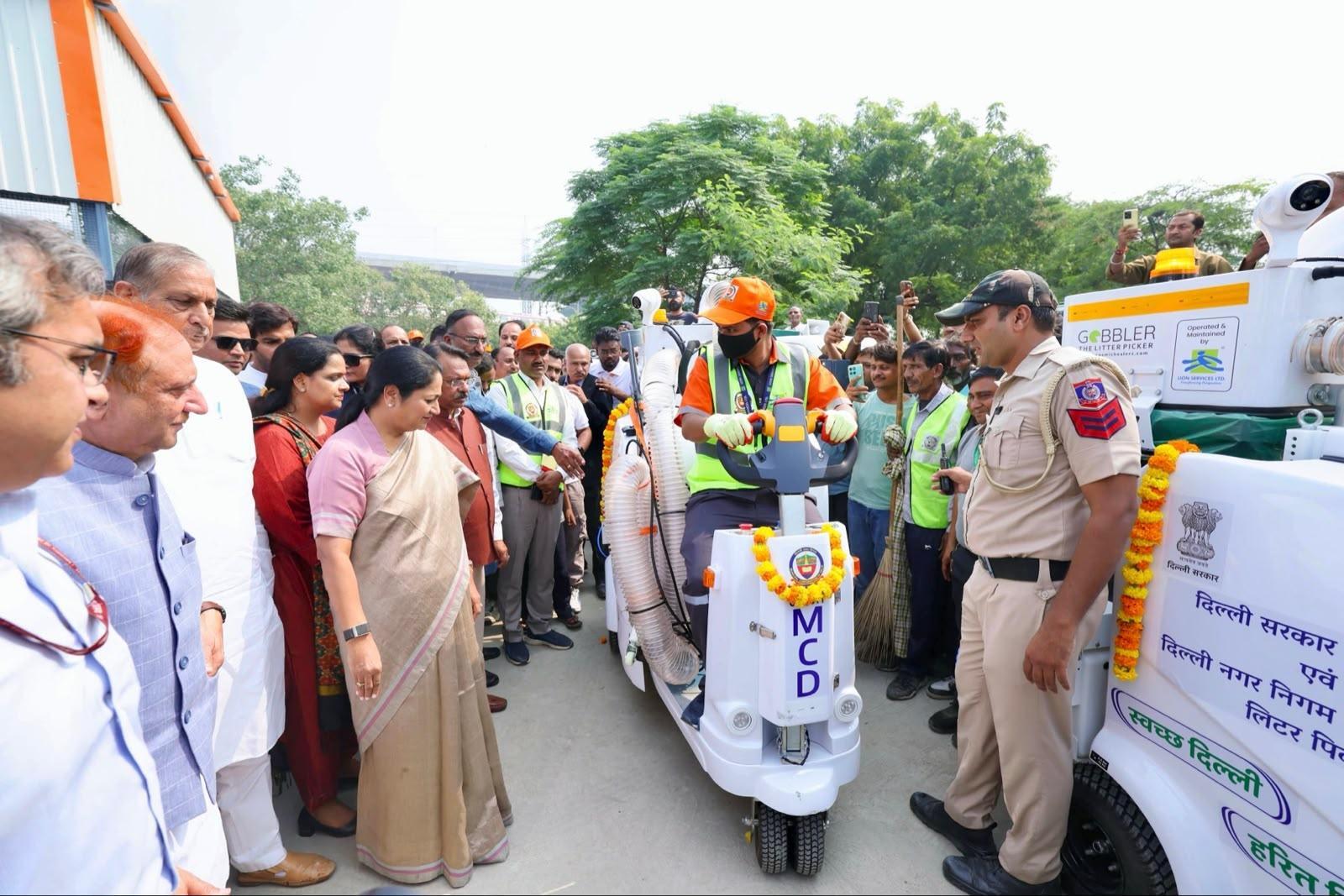 Delhi’s Clean‑Up Drive Expands: Fifty Litter Pickers Deployed, Nine Hundred Fifty to Follow