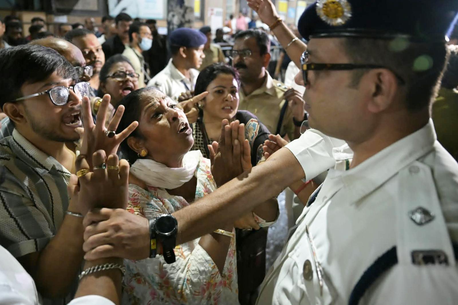 Festival Turns to Tragedy as Kolkata Crowd Crush Claims Lives