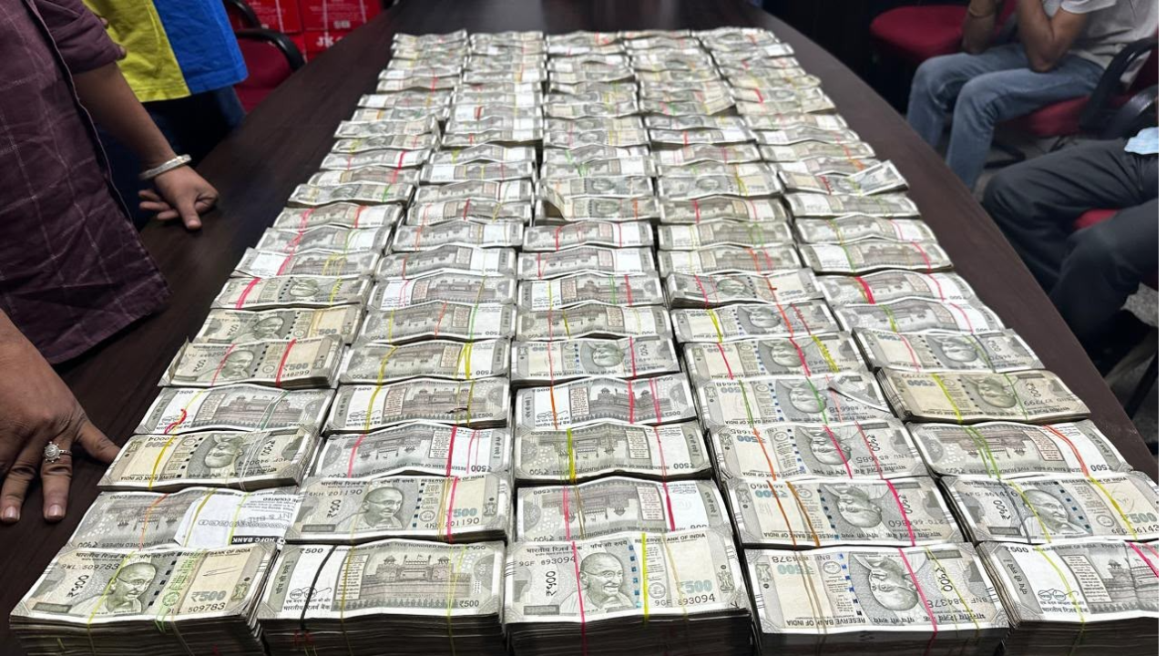 DRI seizes Rs 3 crore unaccounted cash from Delhi-bound car near Pilkhuwa; Rs 2.65 crore found in secret door cavities