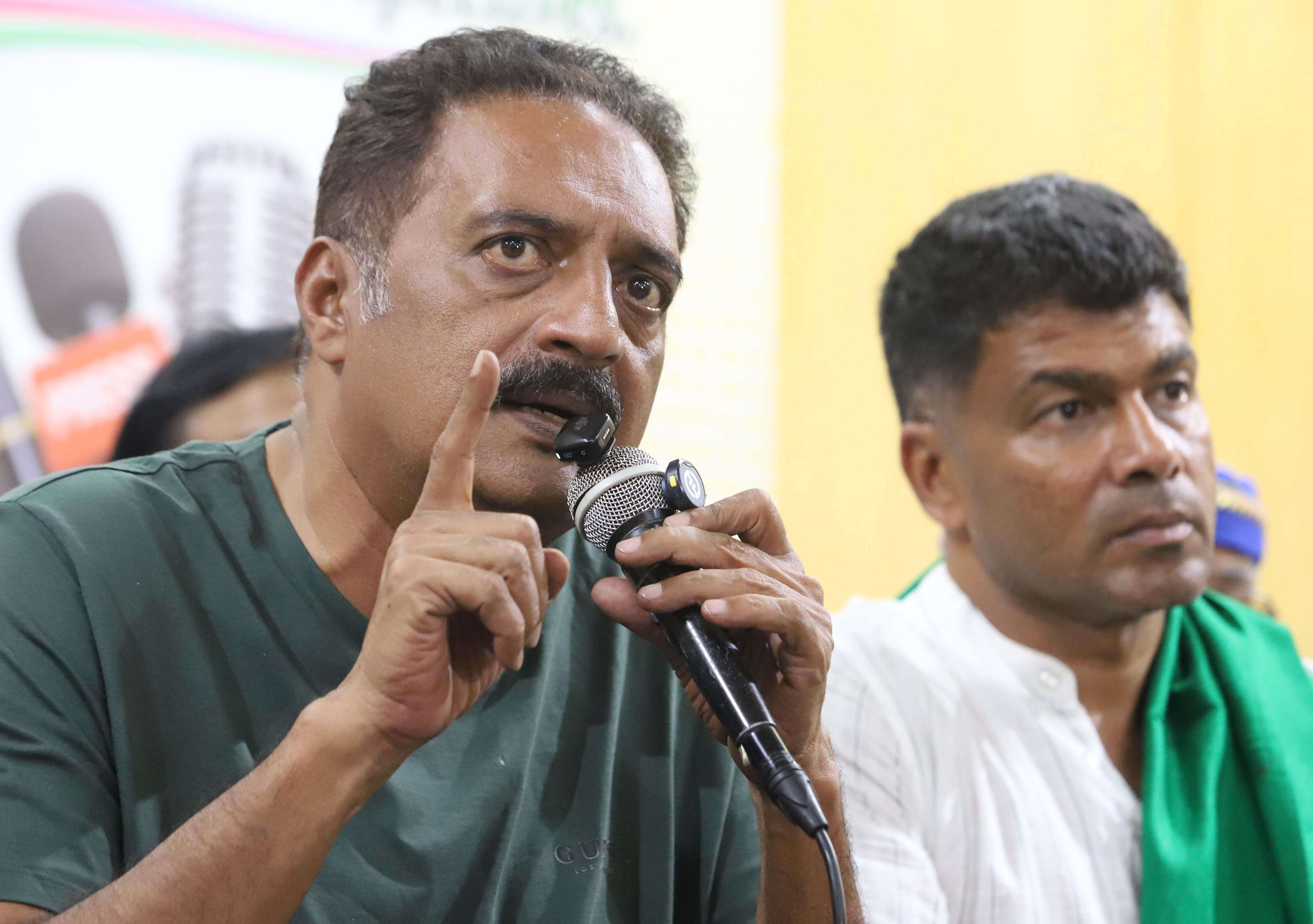 Karnataka farmers demand vote‑over‑price protest ahead of state elections