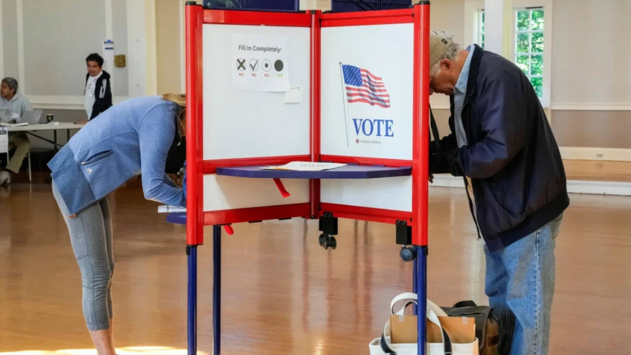 2 Indians Among 28 Green Card Holders Charged With Election Fraud In US