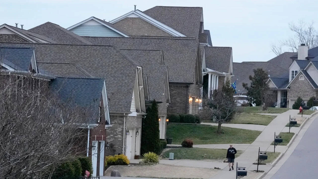 No buyers, higher costs: US homebuilder confidence hits 14-year low