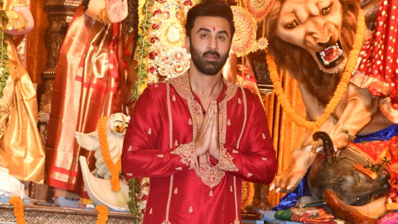 Ranbir in ₹80K red kurta set at Mumbai Durga Puja ahead of 'Ramayana' release
