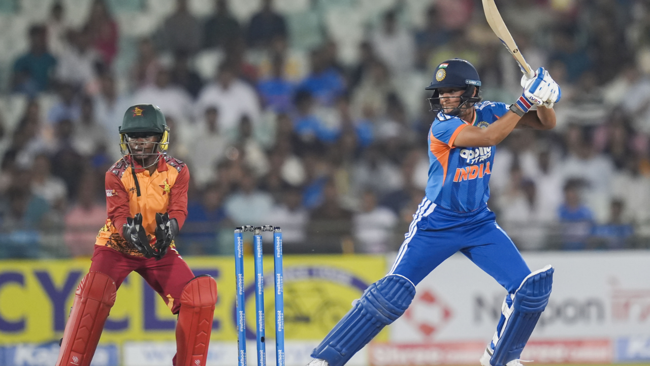 Harmanpreet unleashes six-hitting blitz as India thrash Zimbabwe by 92 runs