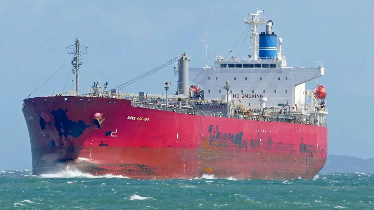 Iran claims 7 oil tankers damaged in Hormuz, warns strikes if US helps passage