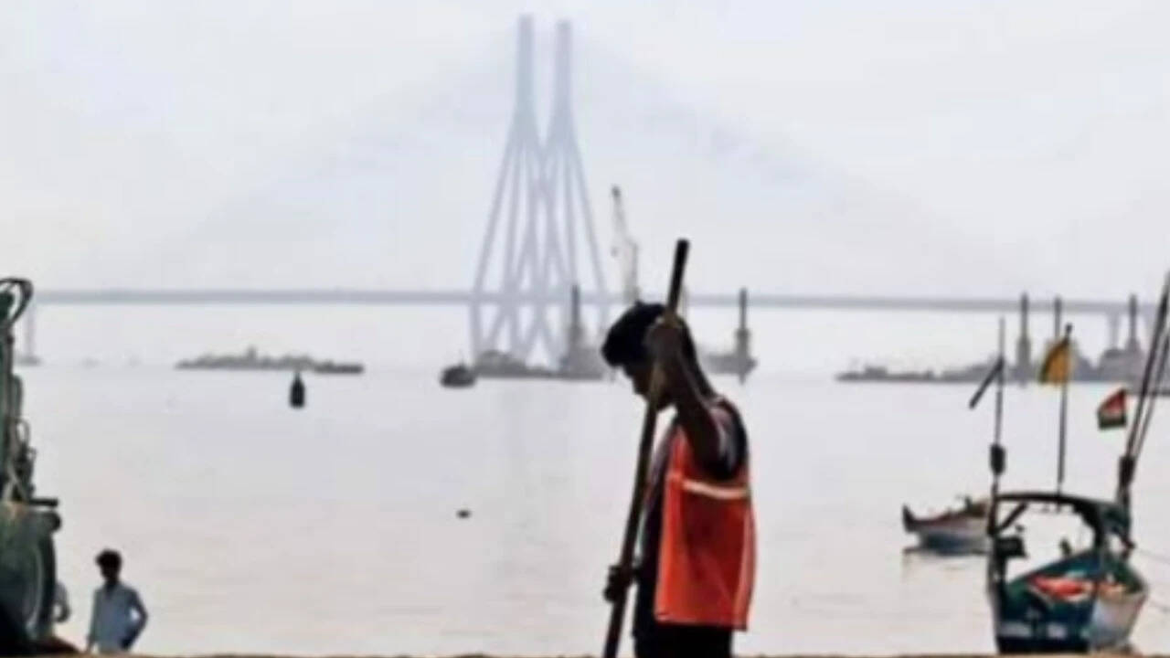 BMC Deploys AI Sensor Network to Monitor Mumbai Air Quality