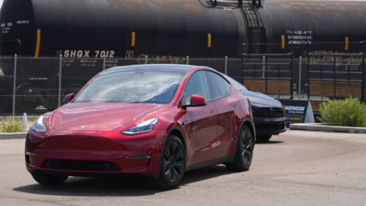 71-year-old man killed as Tesla in full self-driving mode hits him on California freeway