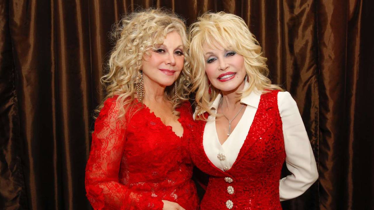 Dolly Parton’s sister alleges death threats over Tennessee voting machines row