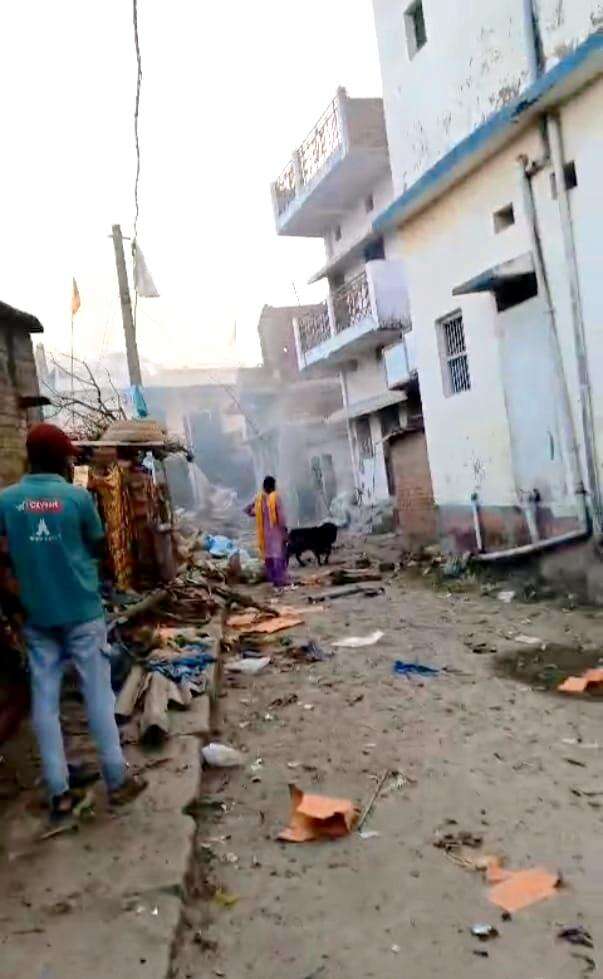 Five dead as firecracker explosion rattles Siwan household