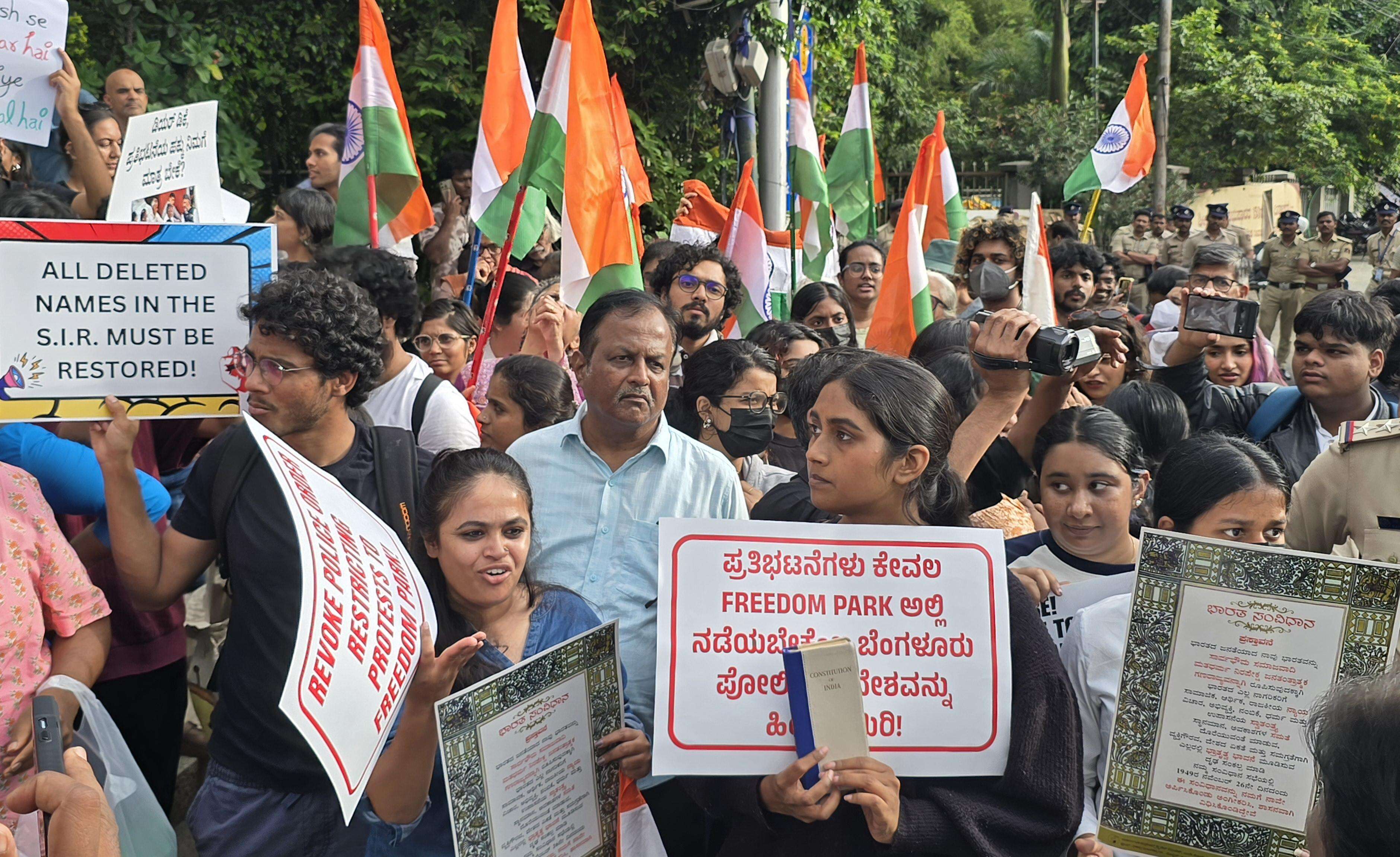 Bengaluru Citizens Defy Barriers in Rally Against SIR