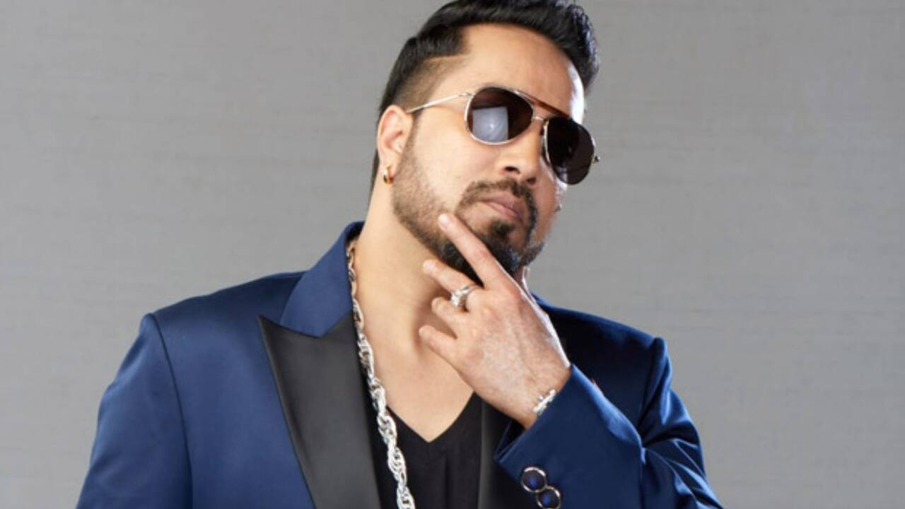 Mika Singh says Daler Mehndi doesn't want to stretch the Uttarakhand controversy