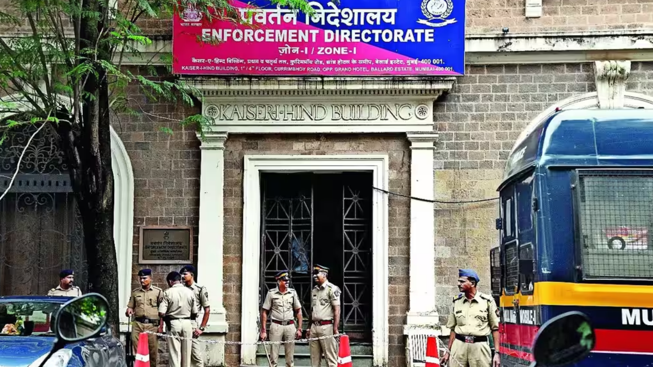 Advocate arrested at Mumbai airport in Rs 28,000 crore pan-India cyber fraud case