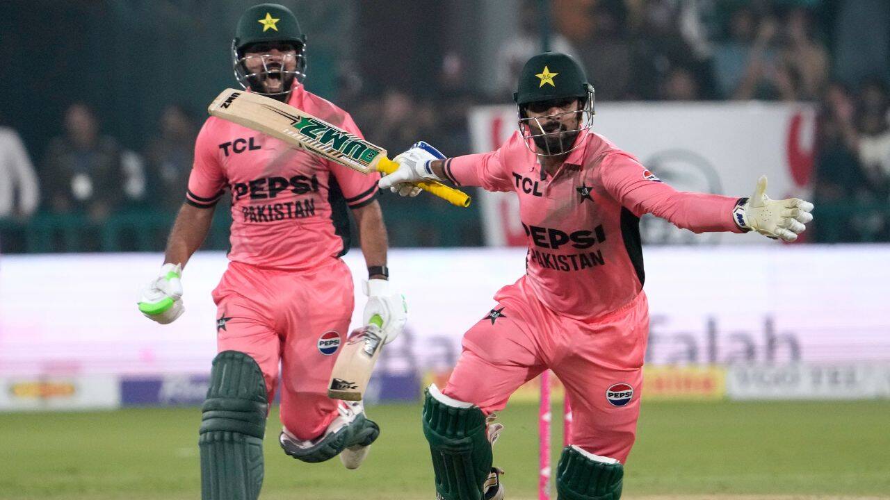 Shadab, Rauf pull off miracle with record 89-run stand for last wicket as PAK stun ENG