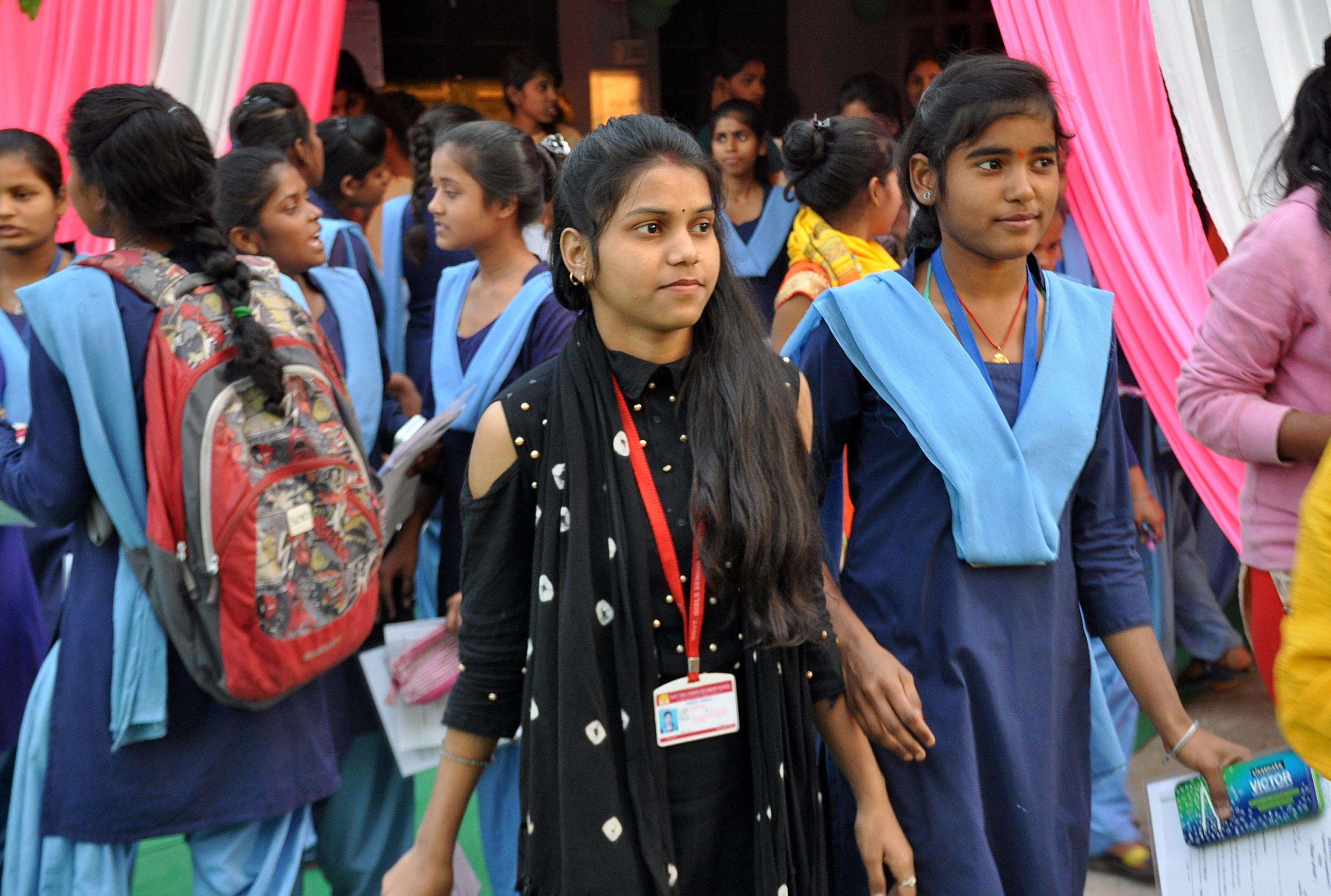 Bihar Issues Show‑Cause Notices Over Lagging School Laboratory Build‑Out