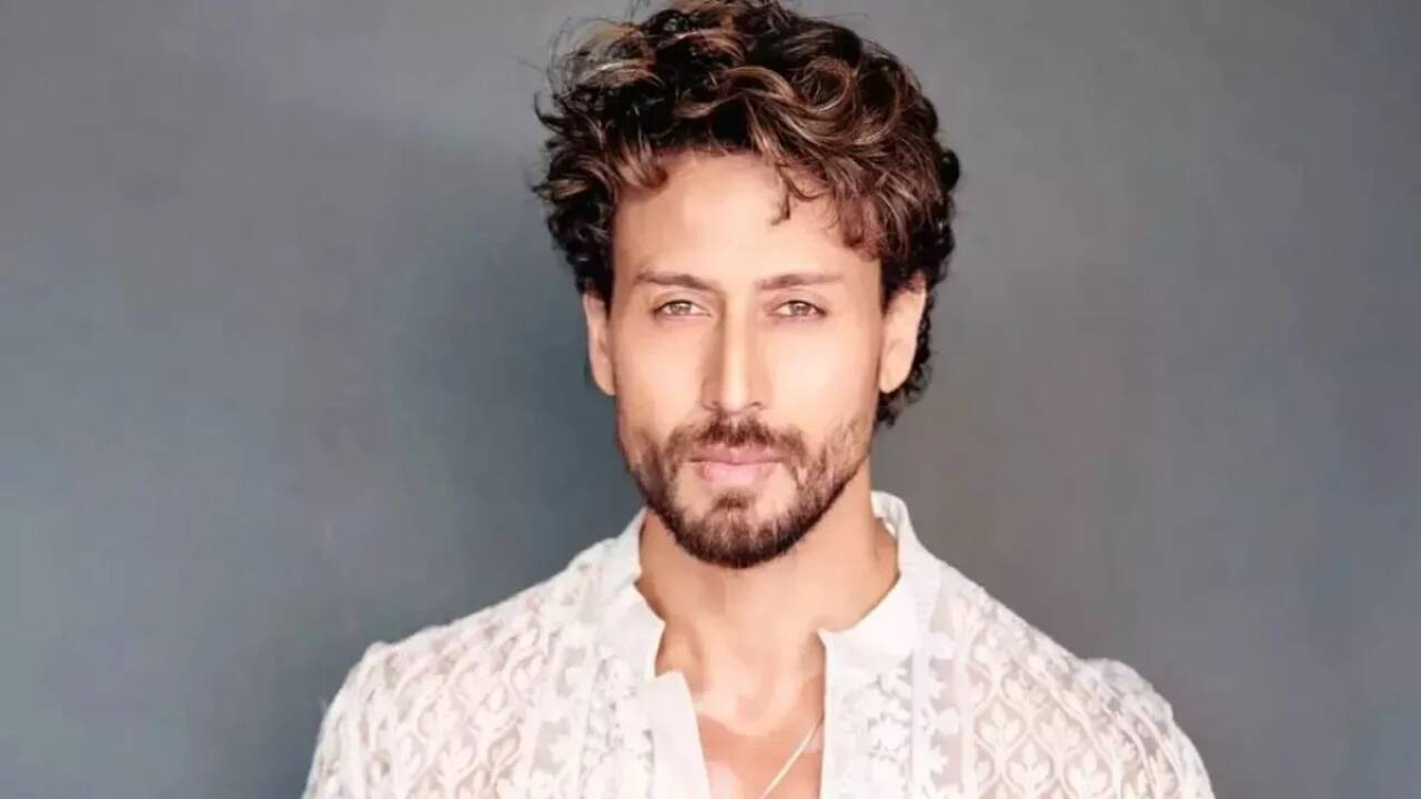 Tiger Shroff's 1,291 sq ft Khar apartment sold for Rs 9 crore: Report
