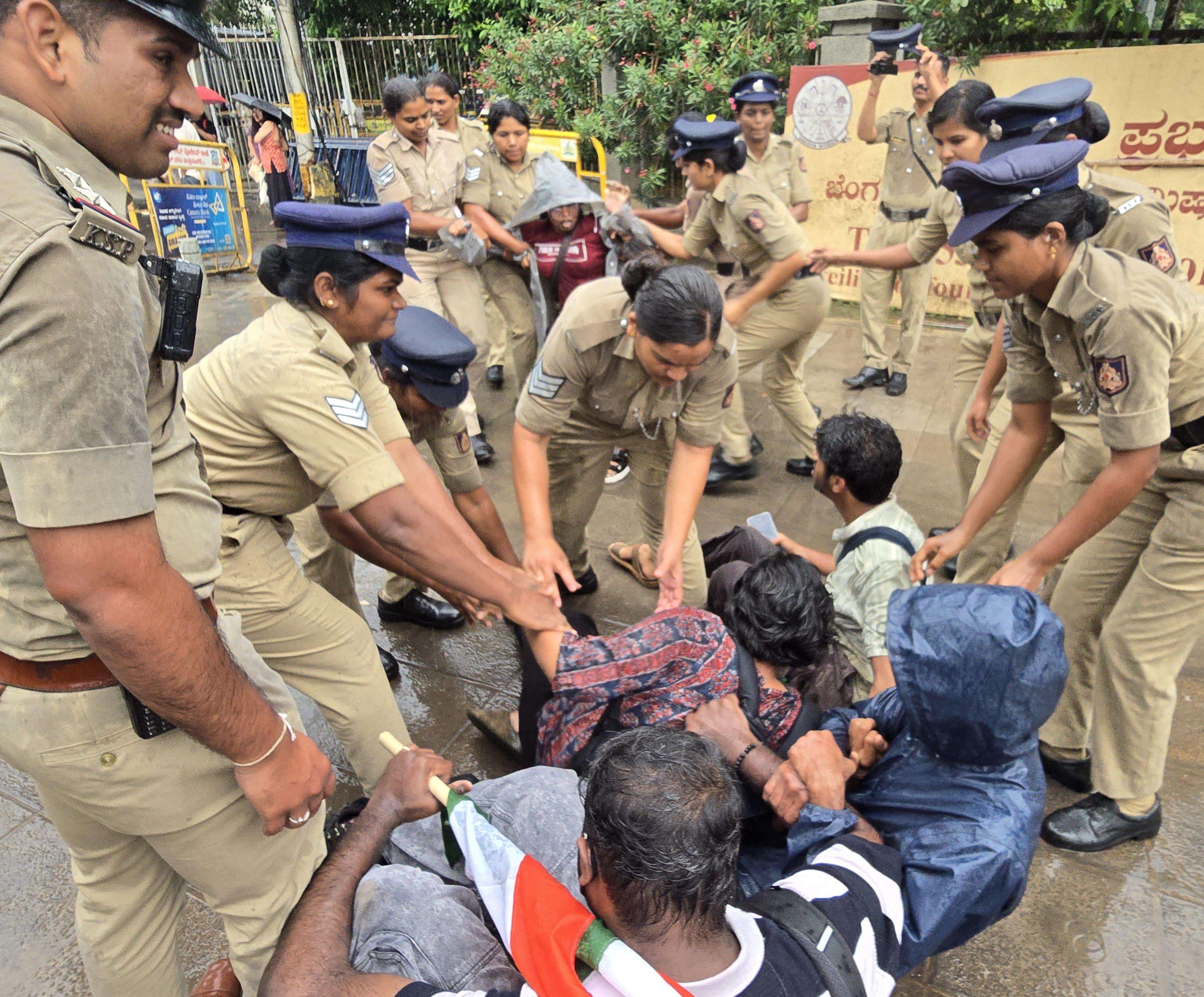 Bengaluru Activists Threaten Civil Disobedience Over Protest Curbs