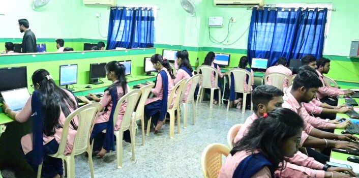 Maharashtra govt to offer two CET attempts for all professional courses from this year