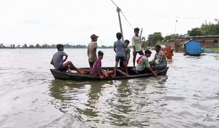 Bhagalpur Issues Safety Guidelines for River Boat Travel