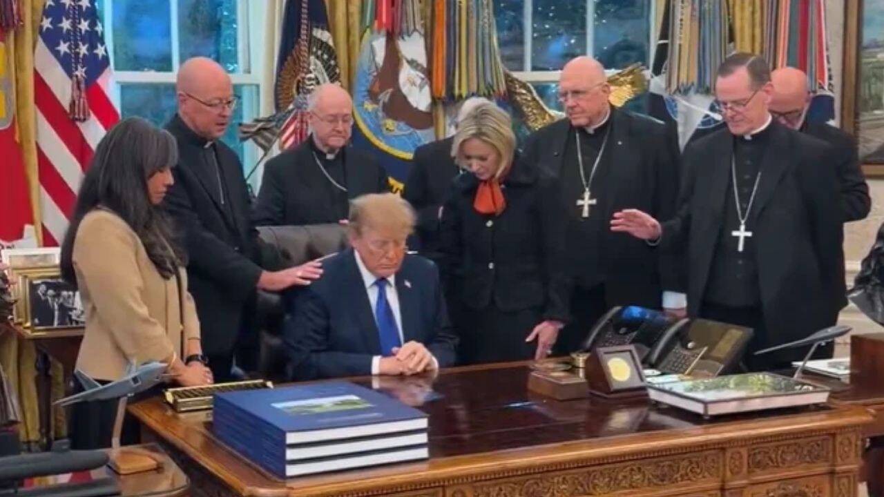 White House defends Trump after archbishop apologises over ‘manipulated’ prayer moment ahead of midterms
