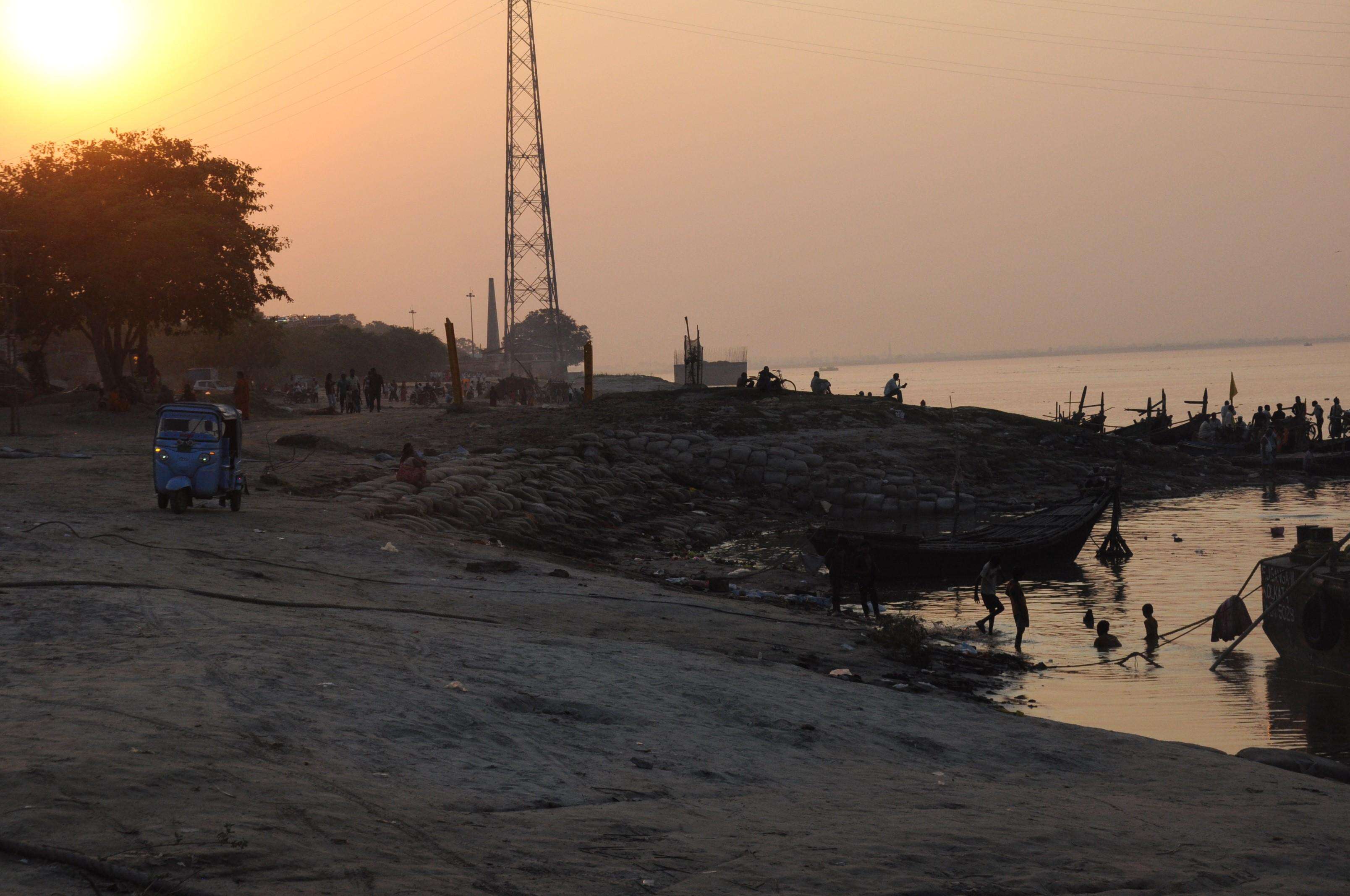 Patna’s Municipal Body Launches Citywide Clean‑Up Ahead of Chhath Festival