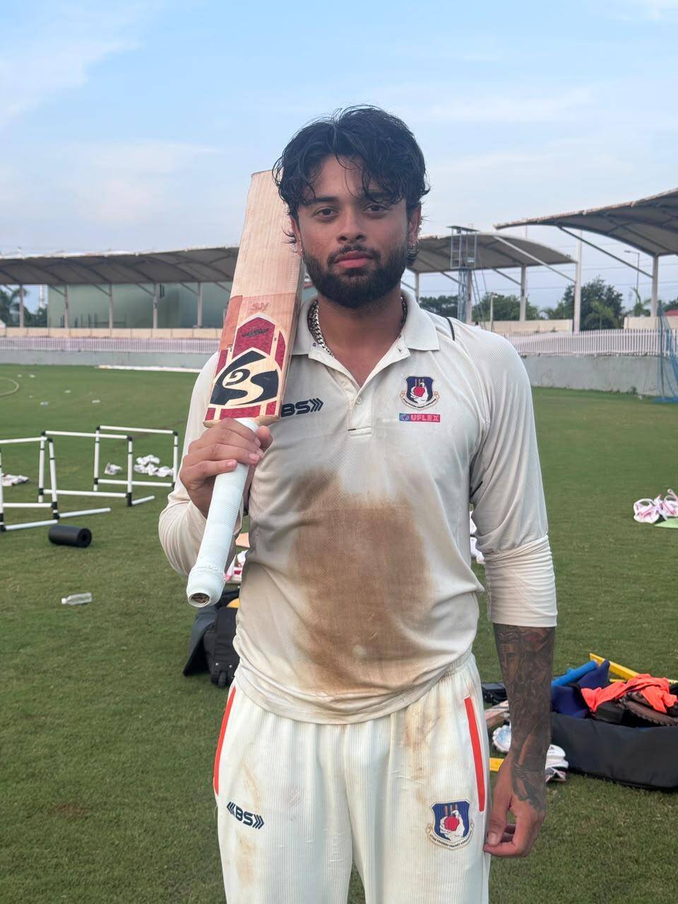 UP Cricket: Karan’s Unbeaten 162 and Mavi’s Fifty Secure Victory Against Puducherry