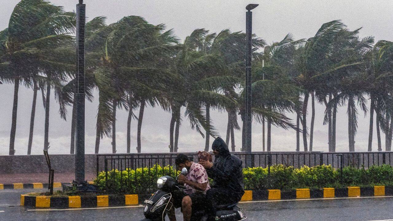 Cyclone Arnab Sparks Heavy Rains and Hail Threat Across Six Indian States