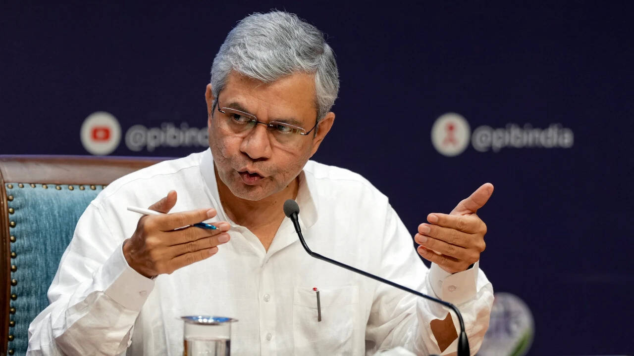 Rs 10,000cr container scheme to DA hike: Cabinet announces 4 major decisions