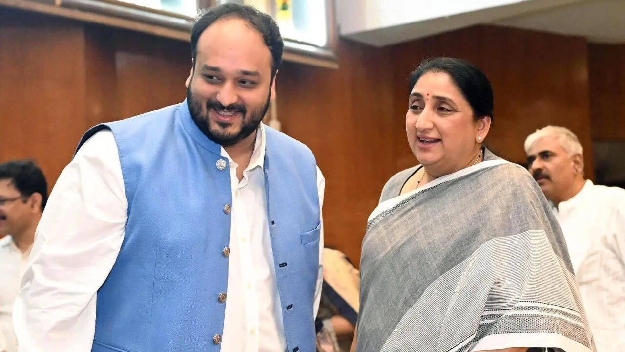 Zeeshan Siddiqui appointed Mumbai NCP president by Sunetra Pawar